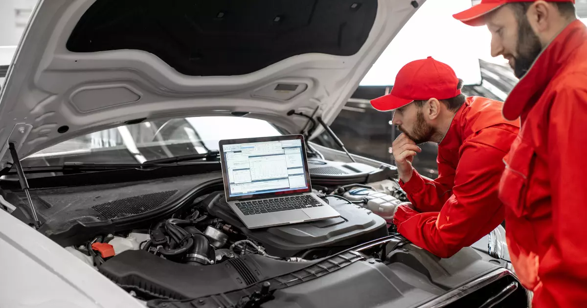 How Does A Fleet Maintenance Tracker Work