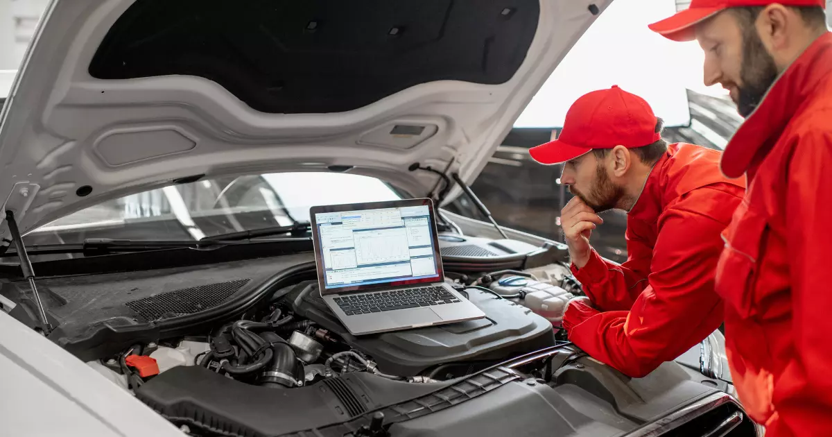 What Innovative Technologies are Available to Streamline Commercial Fleet Maintenance